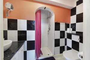 Photo 10- click for photo gallery